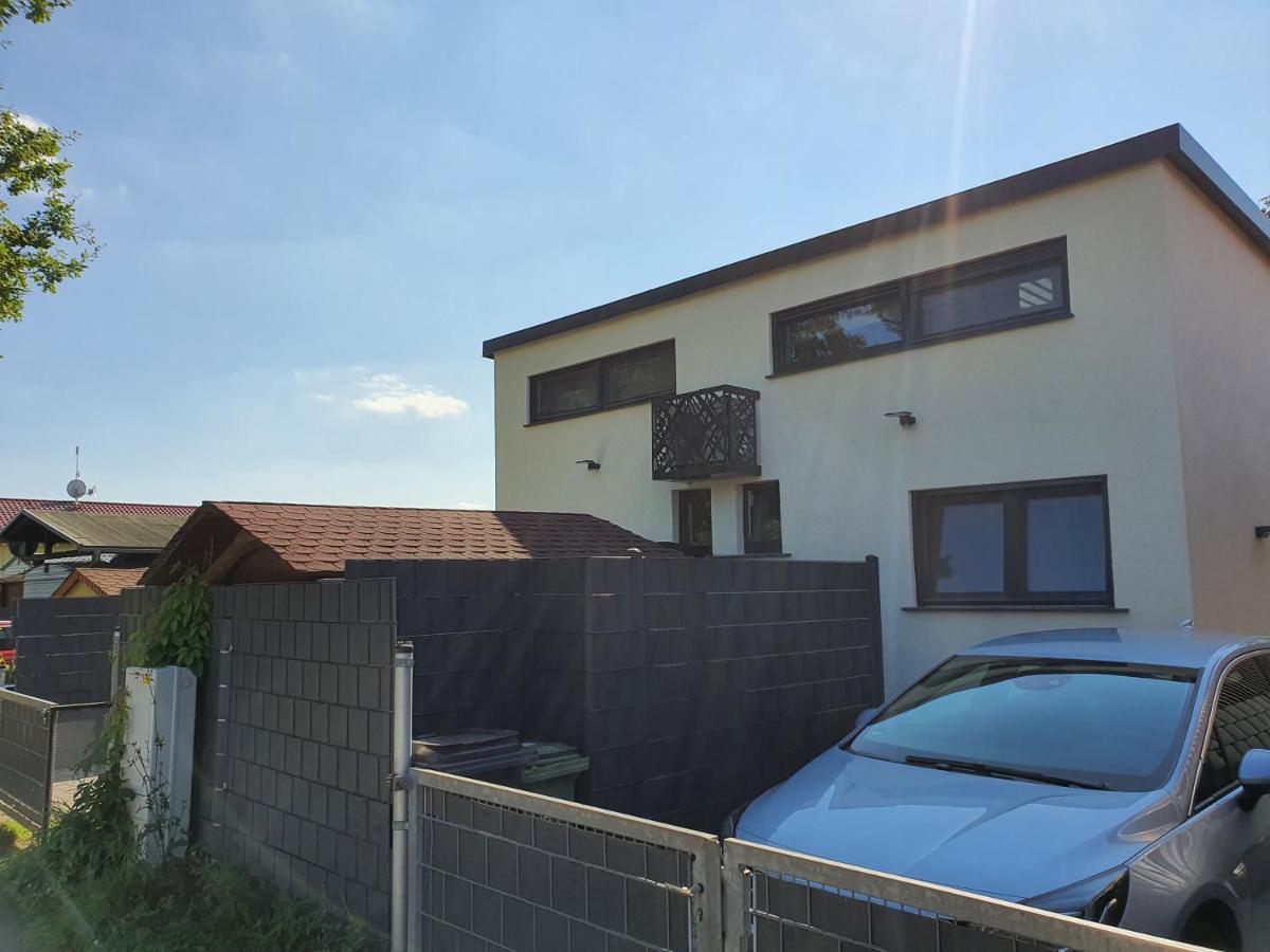 Ferienhaus Am See-2 Hungen Ngoại thất bức ảnh
